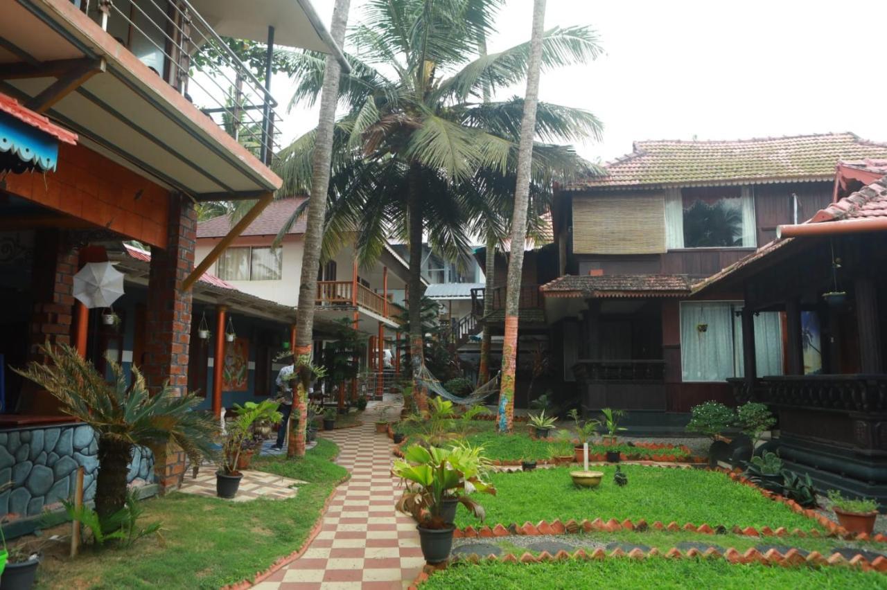 Black Beach Resort Varkala Εξωτερικό φωτογραφία